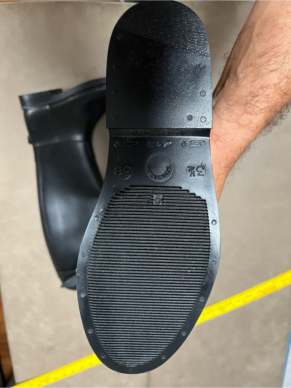 Black Women's Tall Rain Boots us size is like 6 - Picture 11 of 11